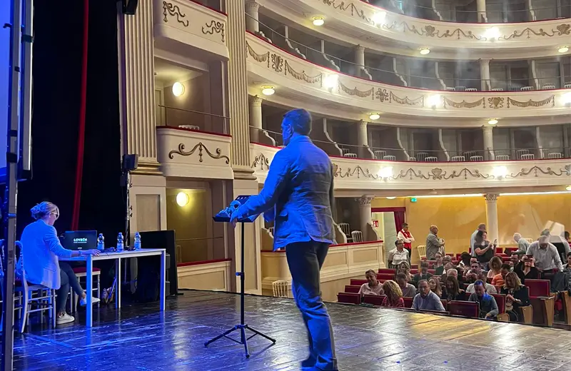 Interpretariato per eventi a Latina, fiere e congressi